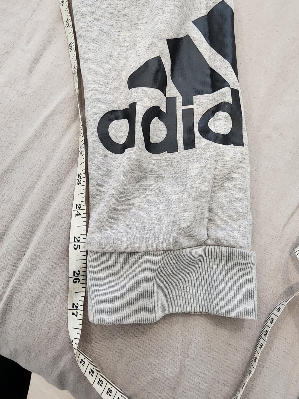 Adidas Kids' Fleece Grey Logo Track Pants with Black Stripes Size XL 14/16 - Picture 2 of 13
